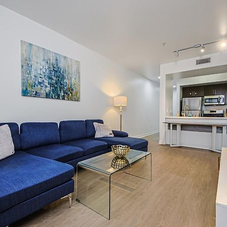 The Carlton- Modern-Luxury 2 Master Suites In Hrt Of Sm Steps To Ocean Ave لوس أنجلوس المظهر الخارجي الصورة